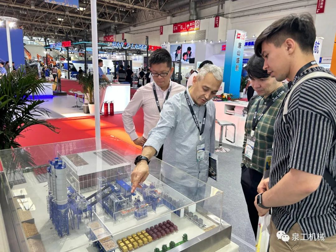 BICES 2023丨綠色裝備，智造未來！泉工股份閃耀北京工程機(jī)械展